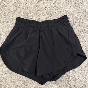 Lululemon track that HR short